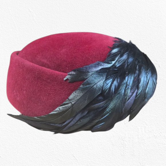 1950s Vintage Burgundy Wool Hat Black Feathers Mid-Century Formal Fascinator - Picture 1 of 10